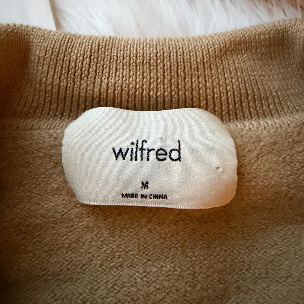 Aritzia Wilfred Sweater - Picture 4 of 4
